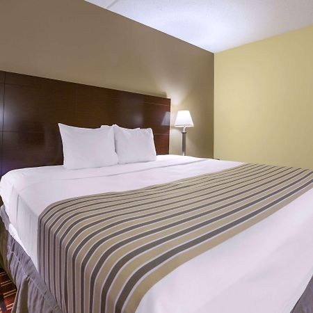 Econo Lodge Inn&Suites Triadelphia Exterior foto