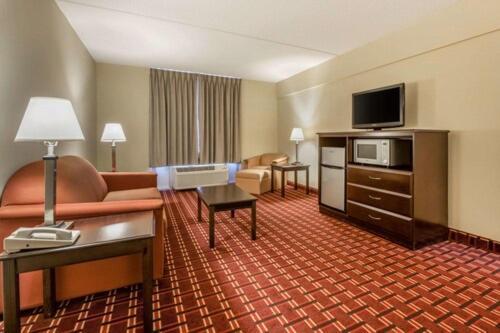 Econo Lodge Inn&Suites Triadelphia Exterior foto