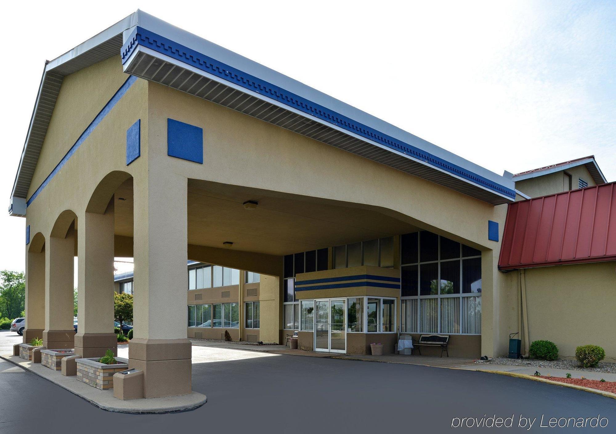 Econo Lodge Inn&Suites Triadelphia Exterior foto