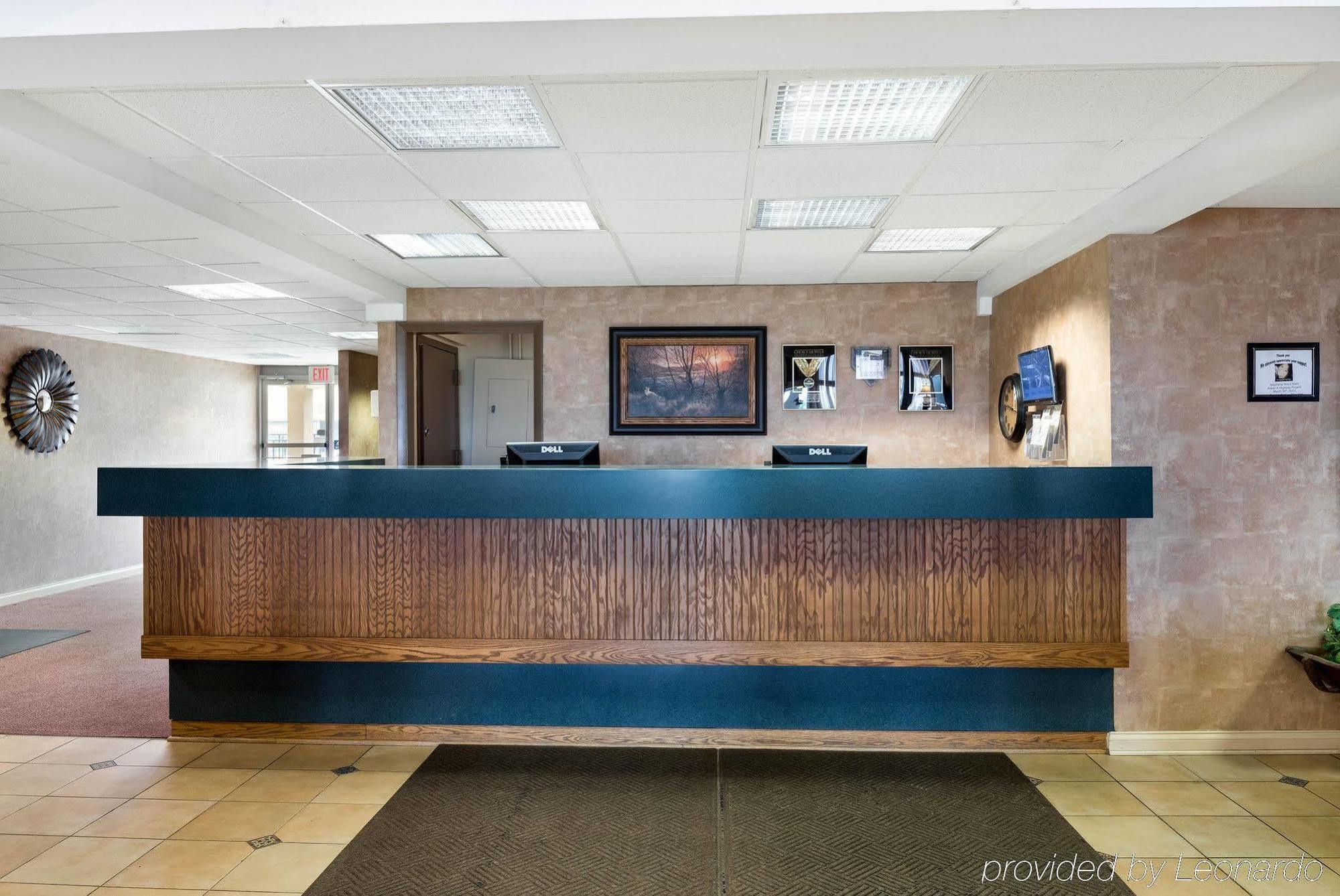 Econo Lodge Inn&Suites Triadelphia Exterior foto